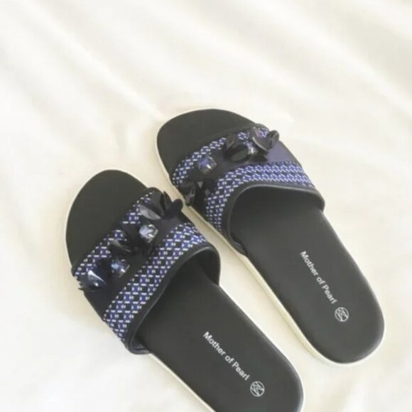 mother of pearl lola black dot slides - Picture 1 of 5